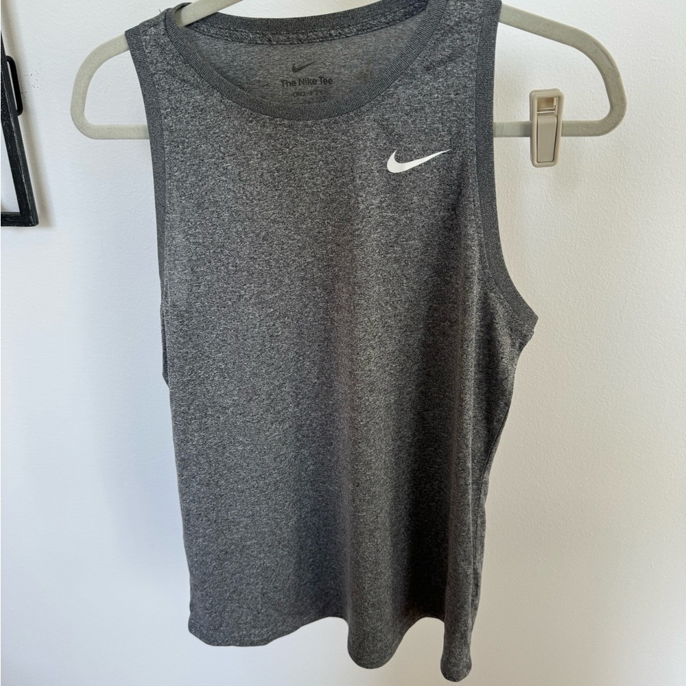 Nike Women's Heather Gray Muscle Tee